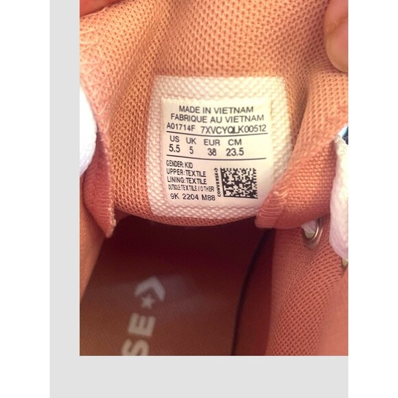 Converse Chuck Taylor All Star 3D Blooms Hummingbirds High Top Sneakers Kids 5.5 - Picture 7 of 8